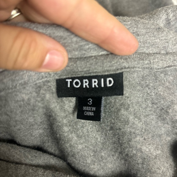 Torrid 3X Gray Hoodie Sweater Lace Sleeves Plus Size Pullover Top - Picture 3 of 6